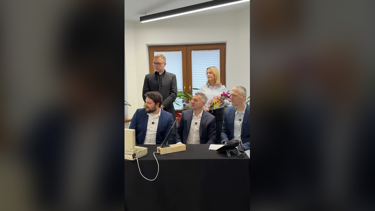 Uruchomienie systemu rządowego
